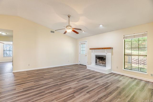 13900 Wimbledon Loop, Little Rock, AR 72210