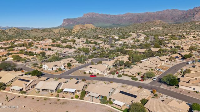 5682 S CREOSOTE Drive, Gold Canyon, AZ 85118