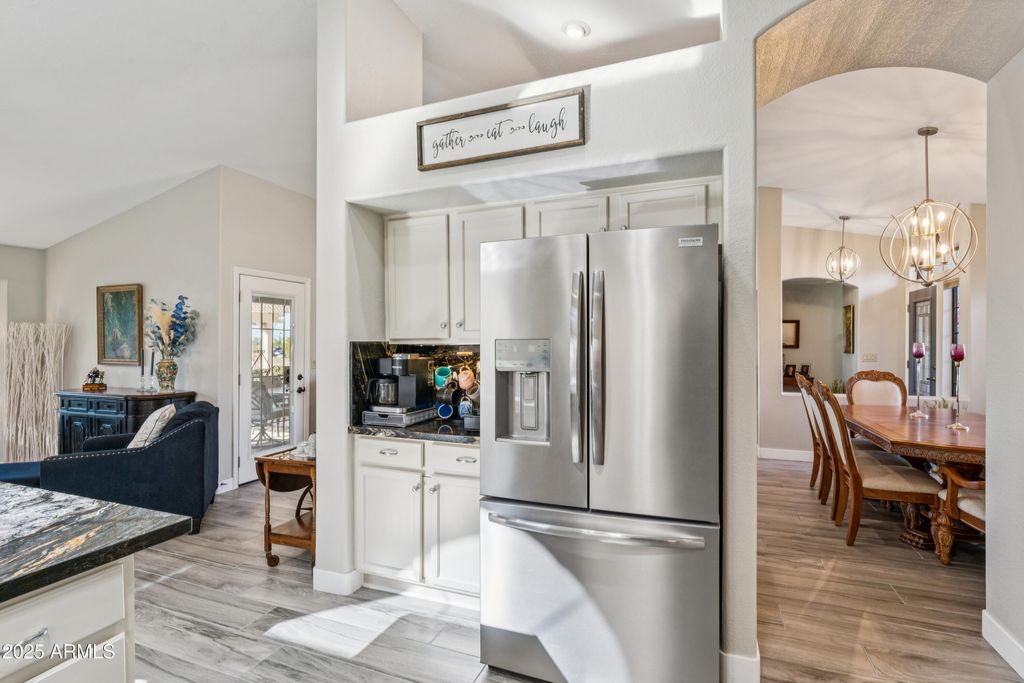 Image 13 of property listing at 5682 S CREOSOTE Drive, Gold Canyon, AZ 85118