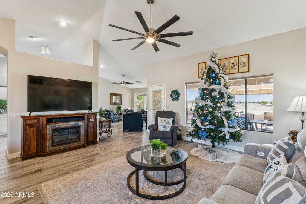 Image 6 of property listing at 5682 S CREOSOTE Drive, Gold Canyon, AZ 85118