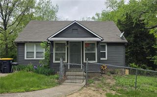 5700 Manchester Avenue, Kansas City, MO 64129