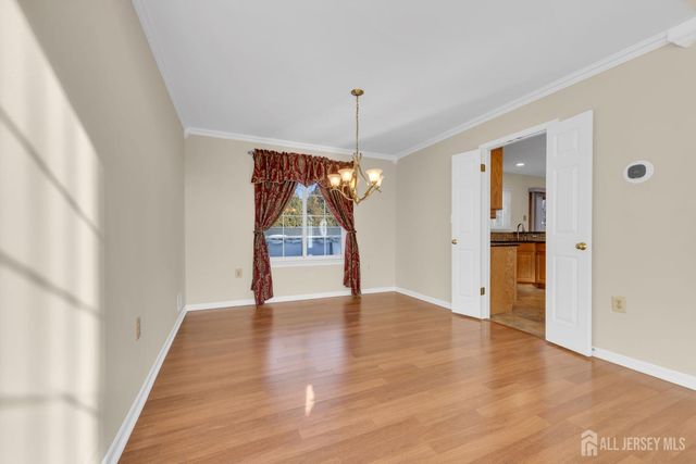 19 Cherrywood Drive, Piscataway, NJ 08854