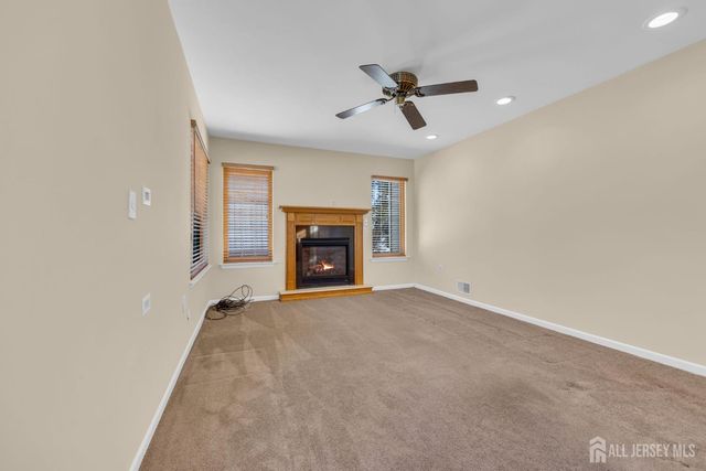 19 Cherrywood Drive, Piscataway, NJ 08854