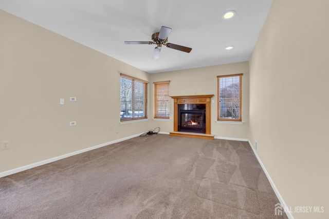 19 Cherrywood Drive, Piscataway, NJ 08854