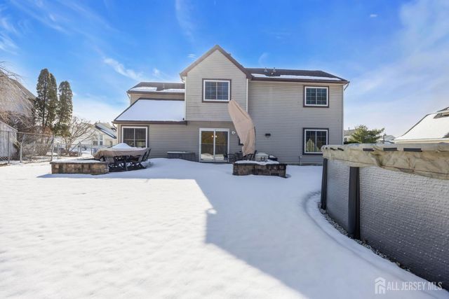 19 Cherrywood Drive, Piscataway, NJ 08854