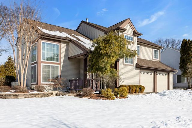 19 Cherrywood Drive, Piscataway, NJ 08854