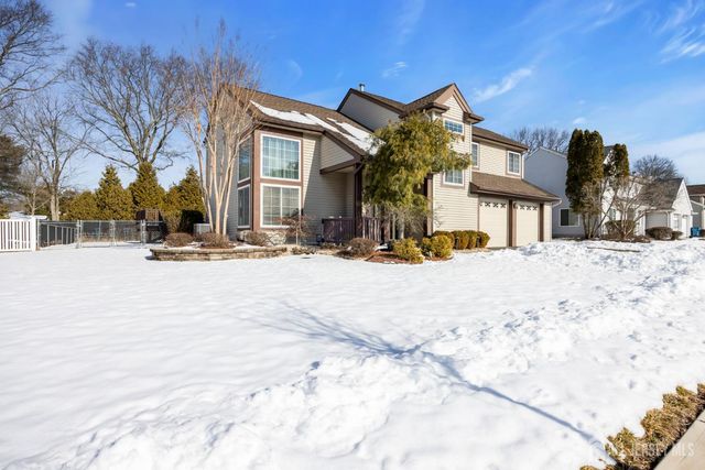 19 Cherrywood Drive, Piscataway, NJ 08854