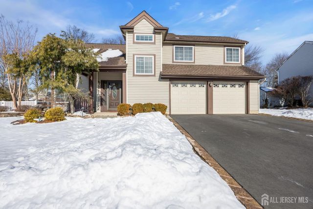 19 Cherrywood Drive, Piscataway, NJ 08854