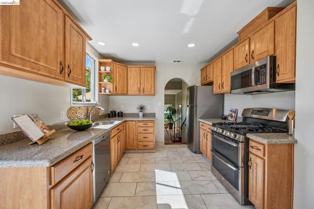 930 Richmond St, El Cerrito, CA 94530