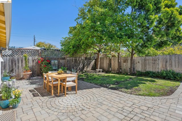 930 Richmond St, El Cerrito, CA 94530