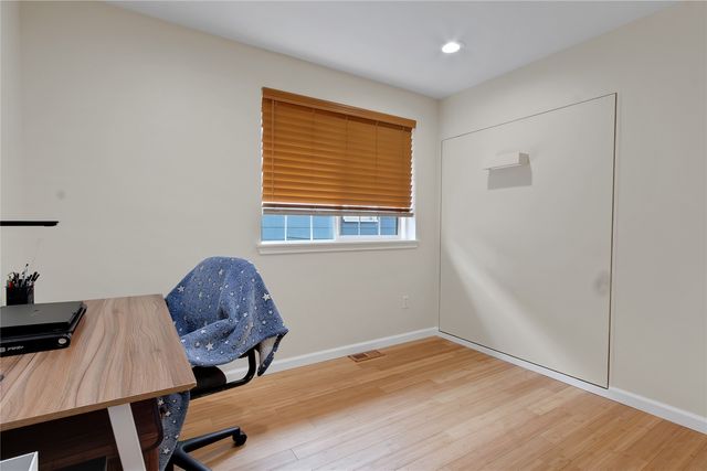1912 Martin Luther King Jr Way, Tacoma, WA 98405