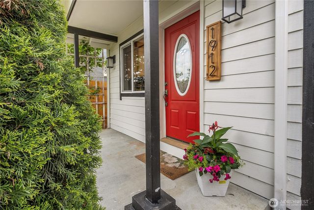 1912 Martin Luther King Jr Way, Tacoma, WA 98405