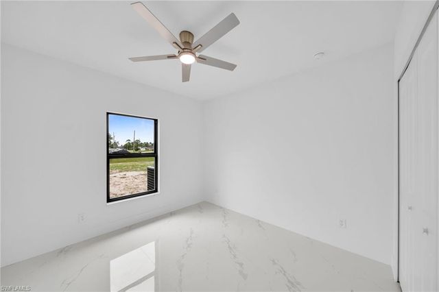 3721 NE 11th PL, Cape Coral, FL 33909