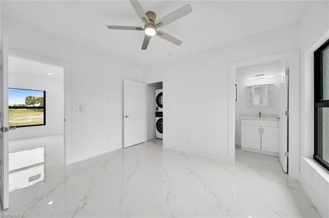 3721 NE 11th PL, Cape Coral, FL 33909