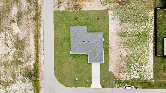 3721 NE 11th PL, Cape Coral, FL 33909