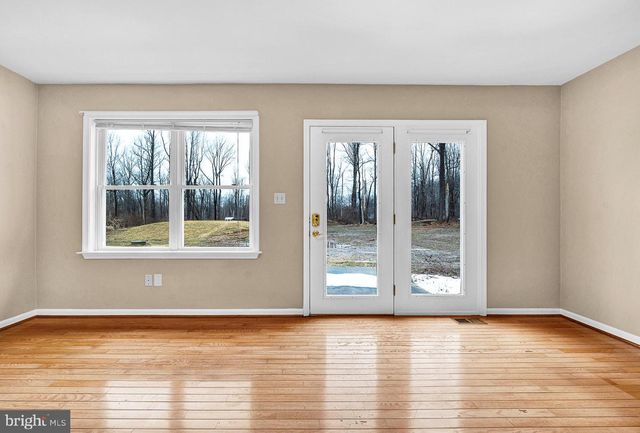 1347 E THATCHER RD, Quakertown, PA 18951