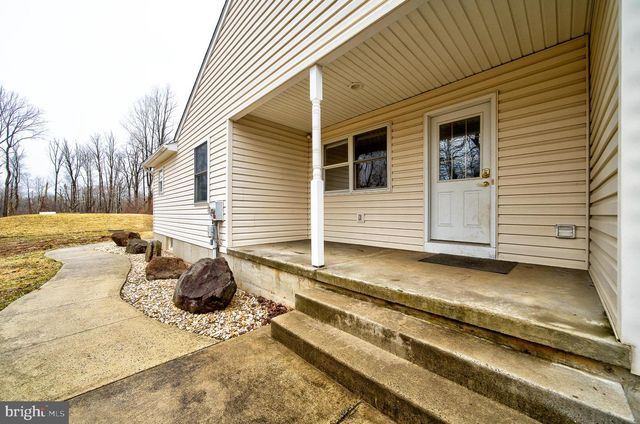 1347 E THATCHER RD, Quakertown, PA 18951