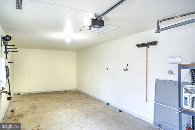 1347 E THATCHER RD, Quakertown, PA 18951