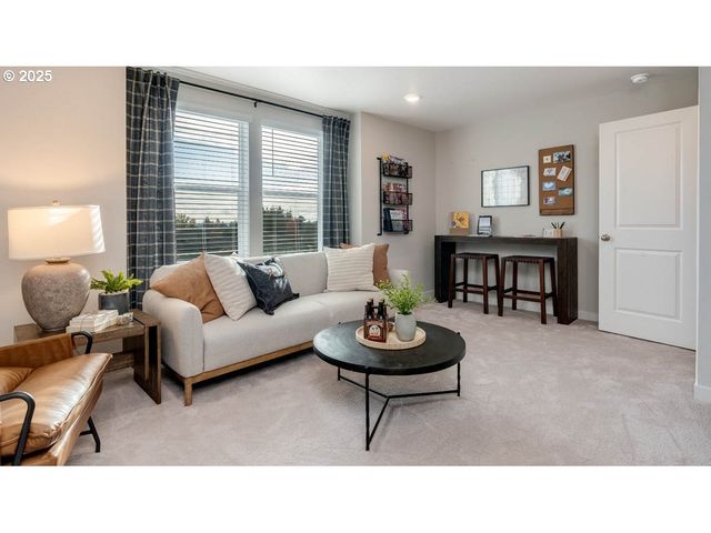 16695 Se Crossland St, Happy Valley, OR 97086