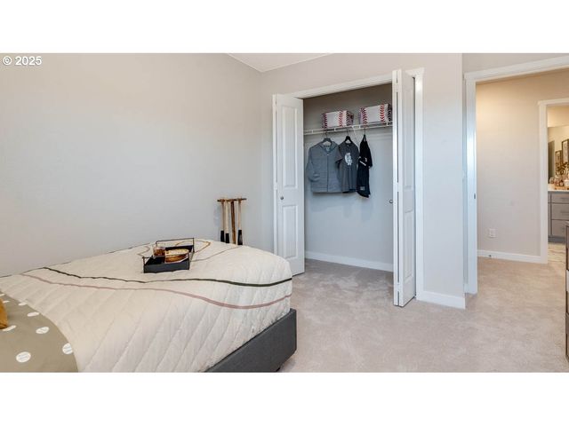 16695 Se Crossland St, Happy Valley, OR 97086