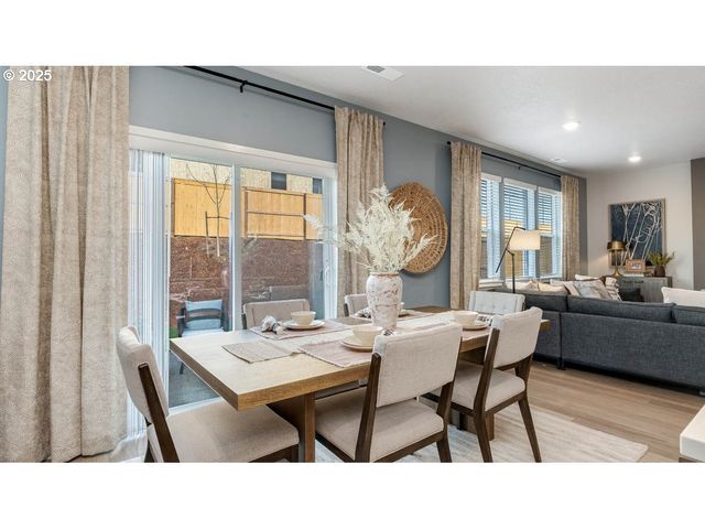 16695 Se Crossland St, Happy Valley, OR 97086