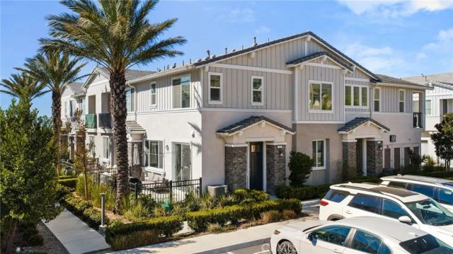 16502 Casa Grande Avenue 426, Fontana, CA 92336