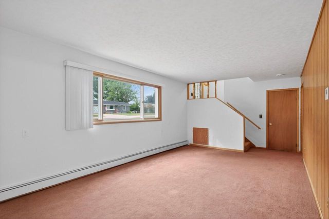 2610 GAYNOR AVENUE, Wisconsin Rapids, WI 54495