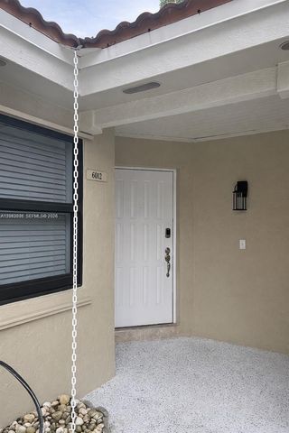 6012 NW 172nd Terr Circle, Hialeah, FL 33015