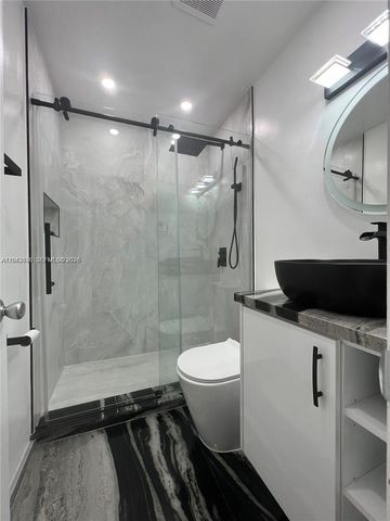 6012 NW 172nd Terr Circle, Hialeah, FL 33015
