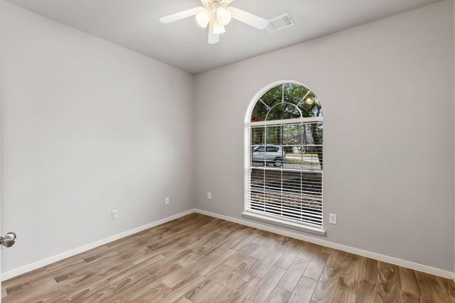 18 Maize Meadow Place, The Woodlands, TX 77381