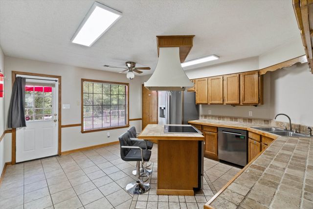 1144 LOCKE-CUBA RD, Millington, TN 38053