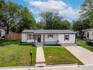 407 Lamon ST, Burnet, TX 78611