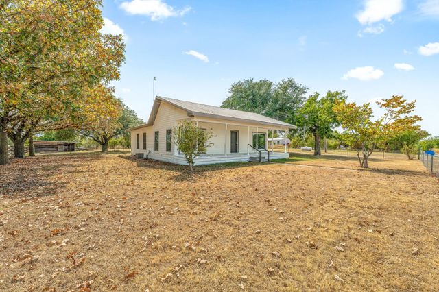 393 County Road 547, Stephenville, TX 76401