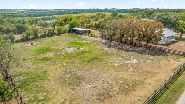 393 County Road 547, Stephenville, TX 76401