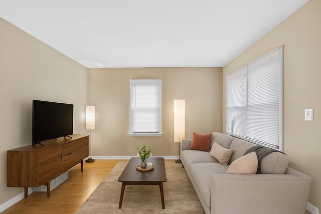 1622 Melrose Avenue, Round Lake Beach, IL 60073