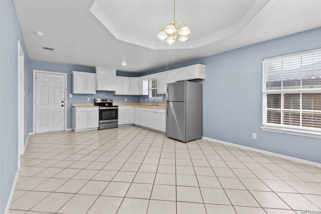 123 FRAN FRAN ST, San Antonio, TX 78207