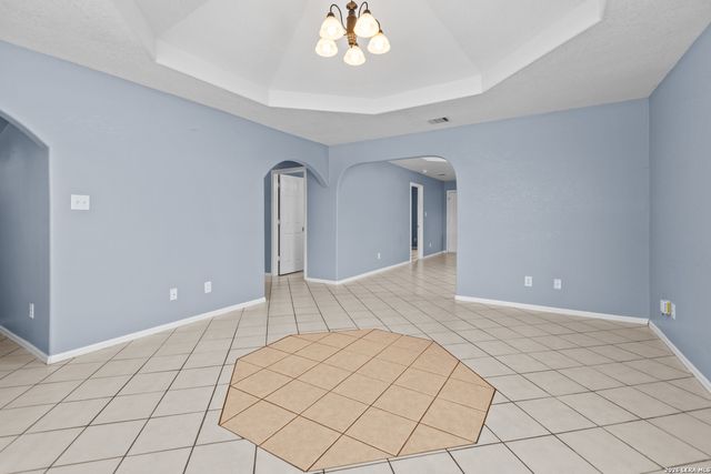 123 FRAN FRAN ST, San Antonio, TX 78207
