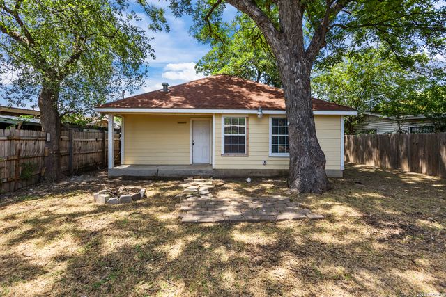 123 FRAN FRAN ST, San Antonio, TX 78207