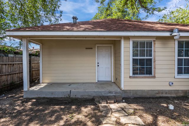 123 FRAN FRAN ST, San Antonio, TX 78207
