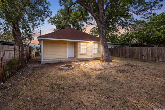 123 FRAN FRAN ST, San Antonio, TX 78207