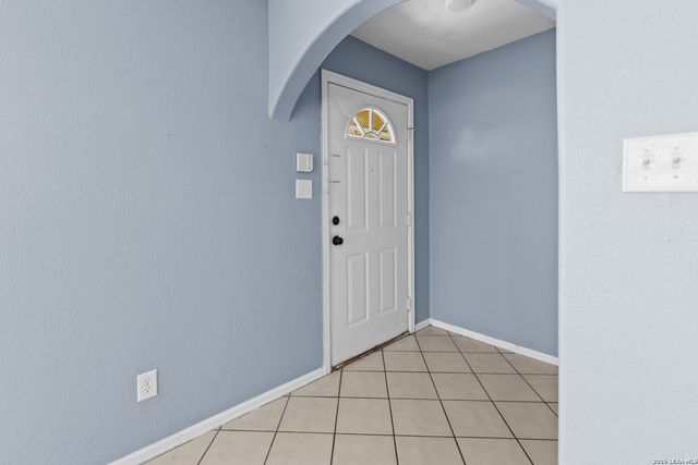 123 FRAN FRAN ST, San Antonio, TX 78207