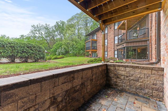 10113 W 34th Street 105, Hopkins, MN 55305