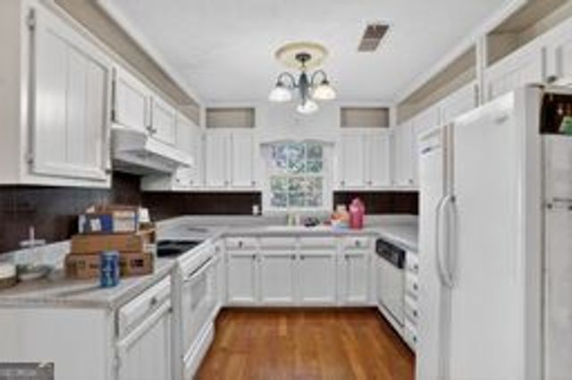 2190 Meadow Wood Court, Marietta, GA 30062