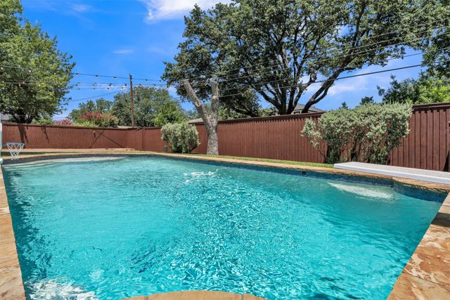 4421 Allencrest Lane, Dallas, TX 75244