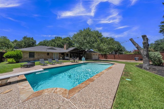 4421 Allencrest Lane, Dallas, TX 75244