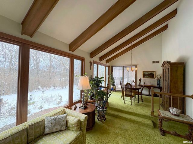 229 E FAR HILLS Drive, East Peoria, IL 61611