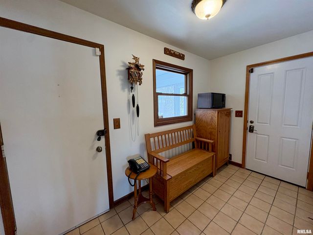 229 E FAR HILLS Drive, East Peoria, IL 61611