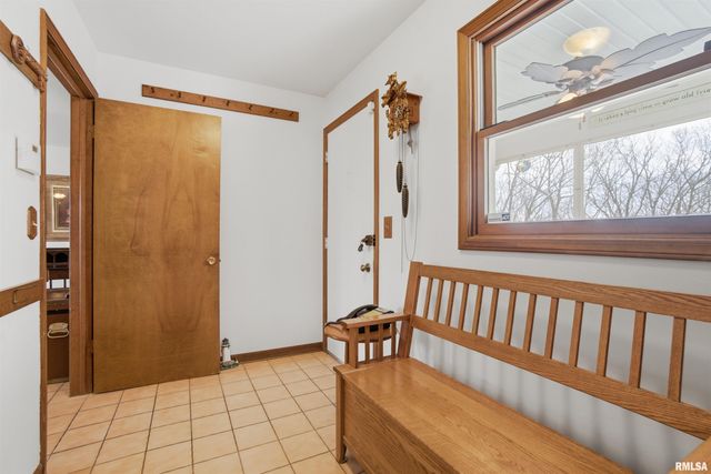 229 E FAR HILLS Drive, East Peoria, IL 61611