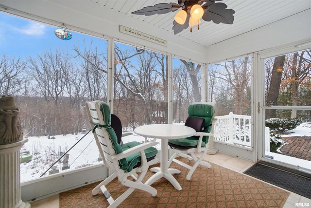 229 E FAR HILLS Drive, East Peoria, IL 61611