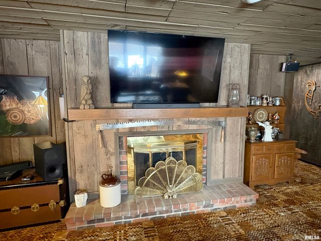 229 E FAR HILLS Drive, East Peoria, IL 61611